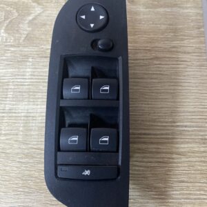 BMW X1 E84 RAAMSCHAKELAAR LINKS