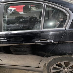 BMW E90 DEUR LINKS ACHTER
