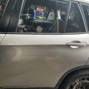 BMW X1 E84 DEUR LINKS ACHTER