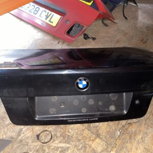 BMW E39 SEDAN KOFFERKLEP