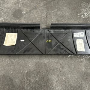 Avskerming motorruimte. 8' E31 NIEUW