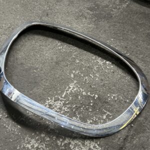 Sierring koplamp links F60