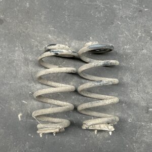 set veren achteraan x2. F39