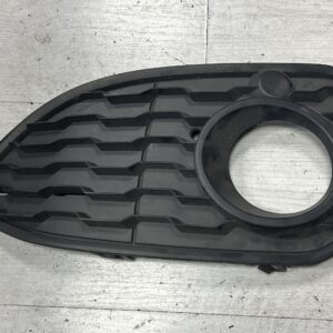 Bumperrooster links, toepasbaar in de M-bumper van F20/F21 facelift modellen.