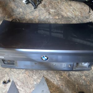 BMW E34 KOFFERKLEP