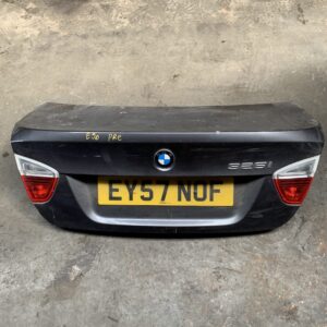 kofferklep e90 pre fl
