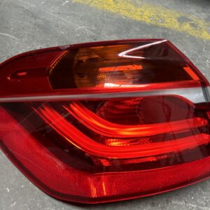 Achterlicht zijpaneel links LED 2. F45