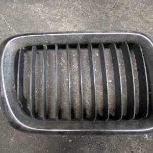 grill rechts e36