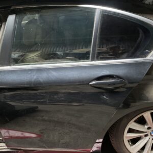BMW F10 DEUR LINKS ACHTER