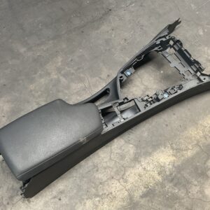 BMW F3X MIDDENCONSOLE MET ARMSTEUN