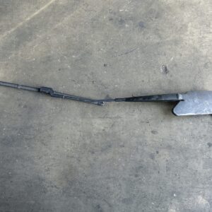 Ruitenwisserarm bijrijderskant. 2' F45 Active Tourer. 2' F46 Gran Tourer