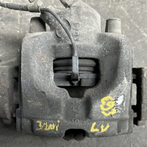 Remklauw voorzijde links voor diverse BMW modellen o.a. de 1-serie E81, E82, E87, E88, de 3-serie E90, E91, E92 en de E93 (LCI)
