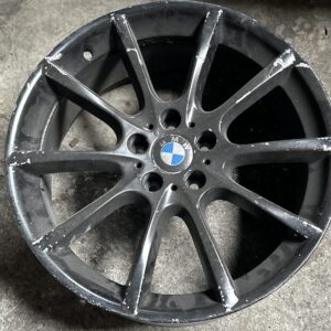 Velg van lichtmetaal 9JX20 ET:44 style 281.