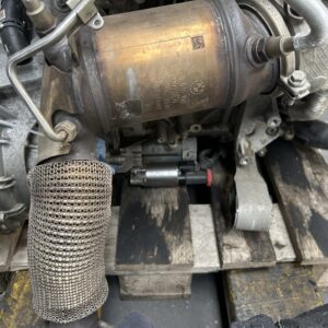 RP katalysator dicht bij de motor. 1' F40. X2 F39