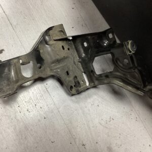 Steun koplamparm links  F45 F46