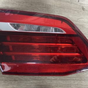 Achterlicht achterklep links F45