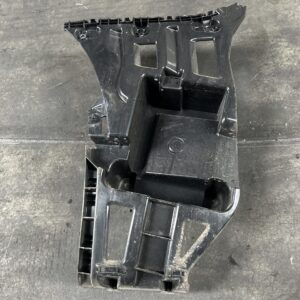 Montageplaats bumpers achter links X1. F48
