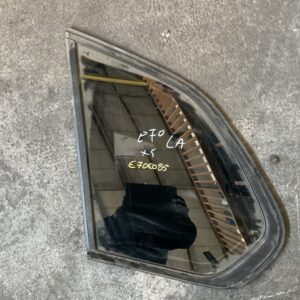achteruit klein links in deur x5. E70