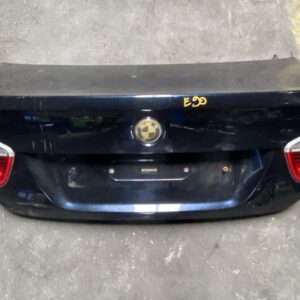 E90 kofferklep