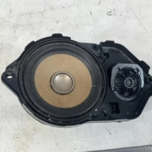 luidspreker dashboard f25-f26 hifi
