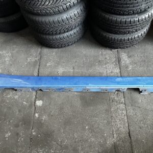 F20 sideskirt Rechts